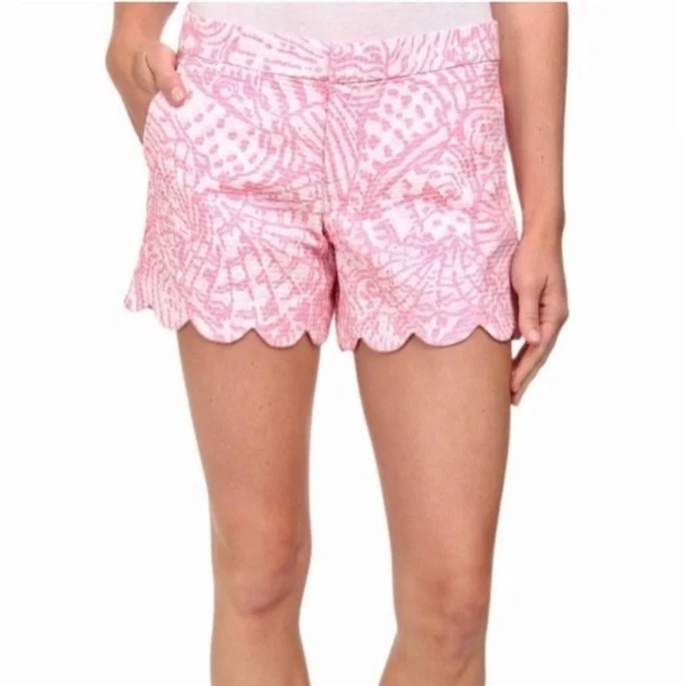 Lilly Pulitzer Pink and White scallop buttercup shorts